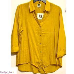 Anne Klein Gorgeous Tie front 3/4 Sleeves Size: Medium Color: Yellow Gold